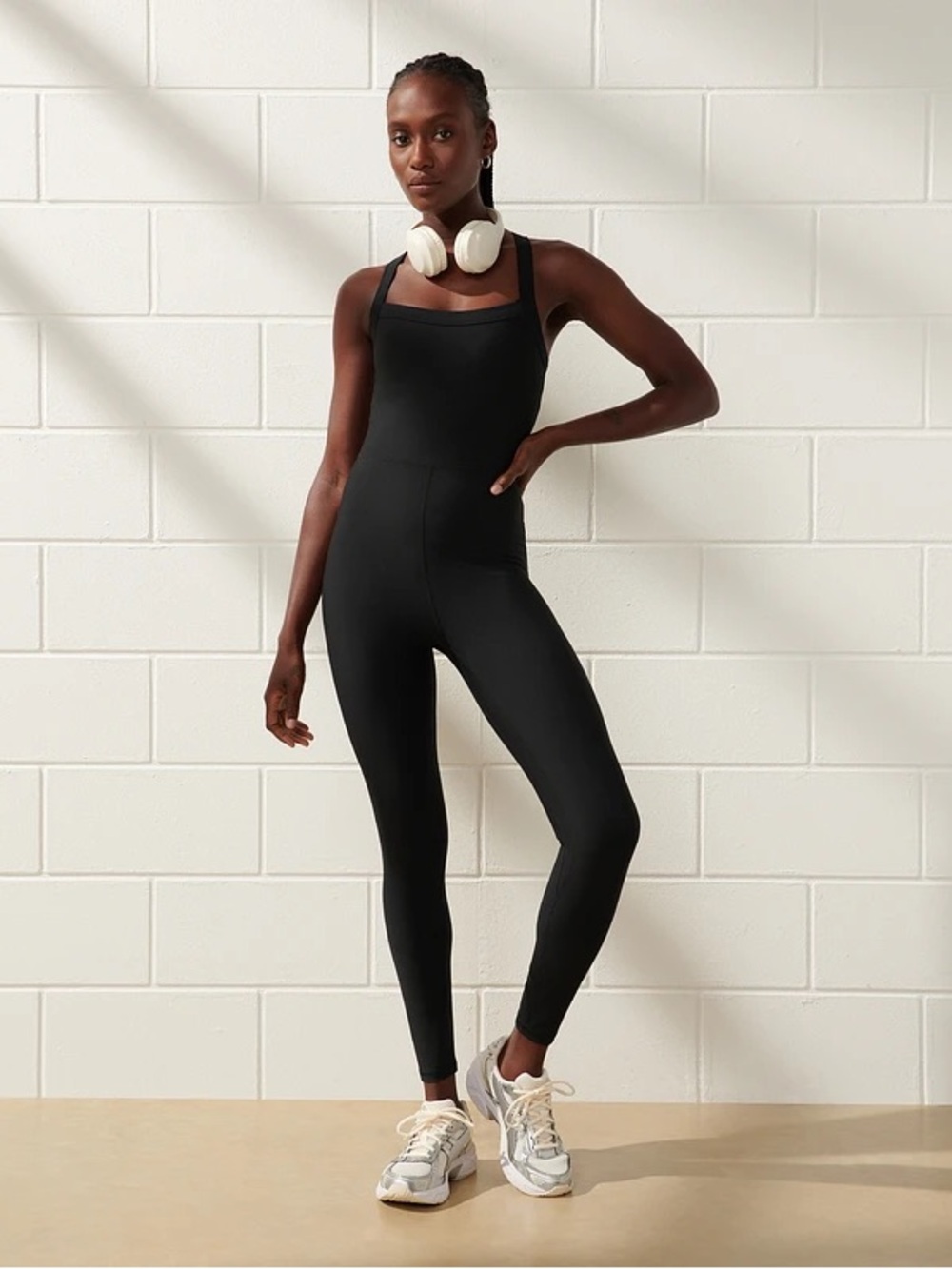 Abercrombie YPB SculpLUX Black Onesie 7/8 Jumpsuit Size Medium